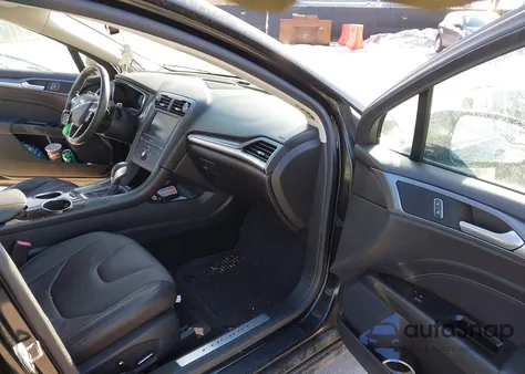 2013 Ford Fusion Titanium z USA, uszkodzony, nr VIN 3FA6P0D95DR298717